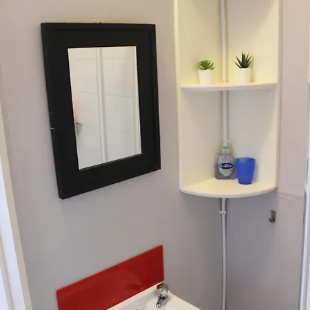 Flat - An Bonnan Bui